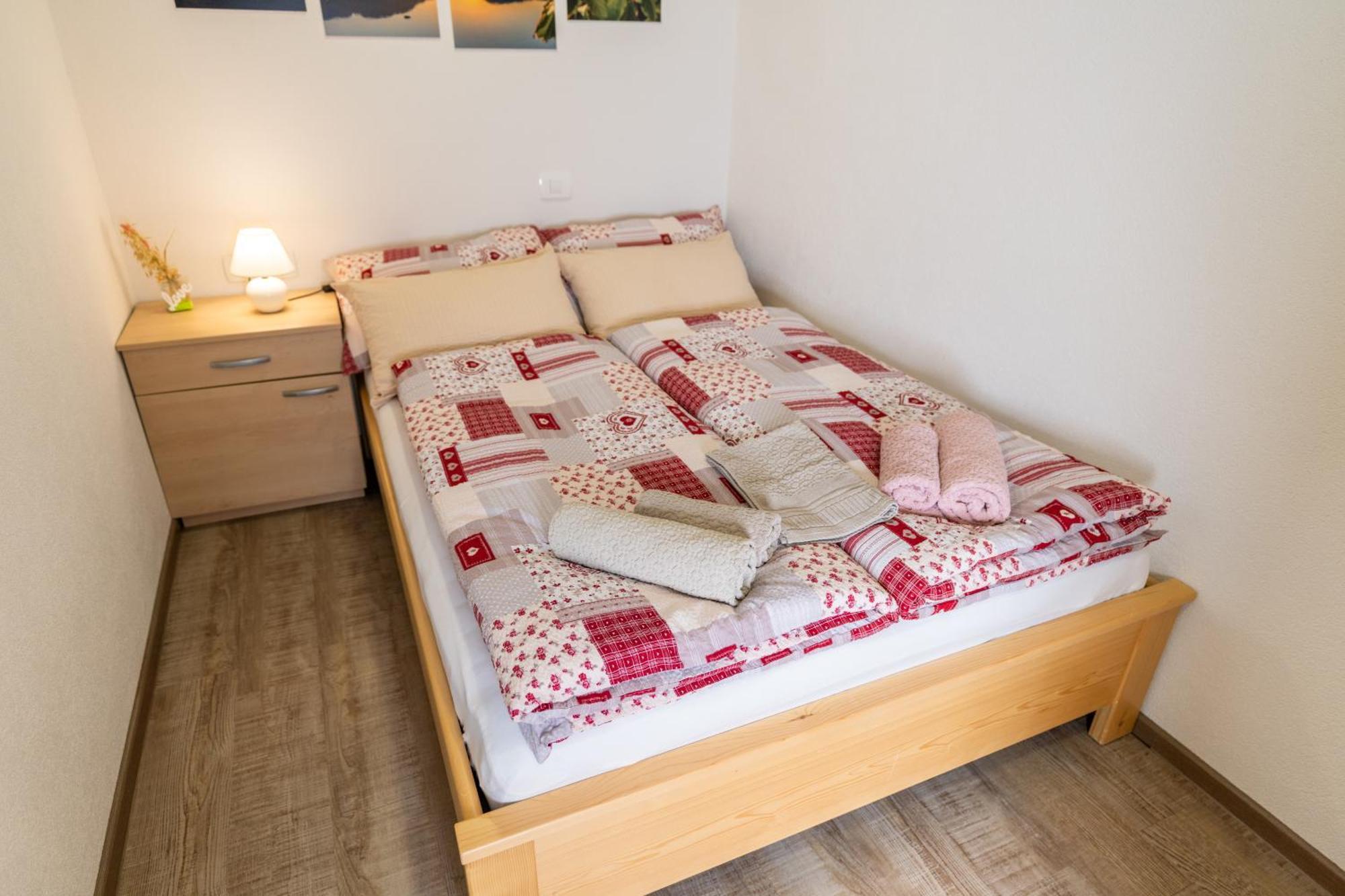 Apartma Pri Lipi ボーヒニ エクステリア 写真