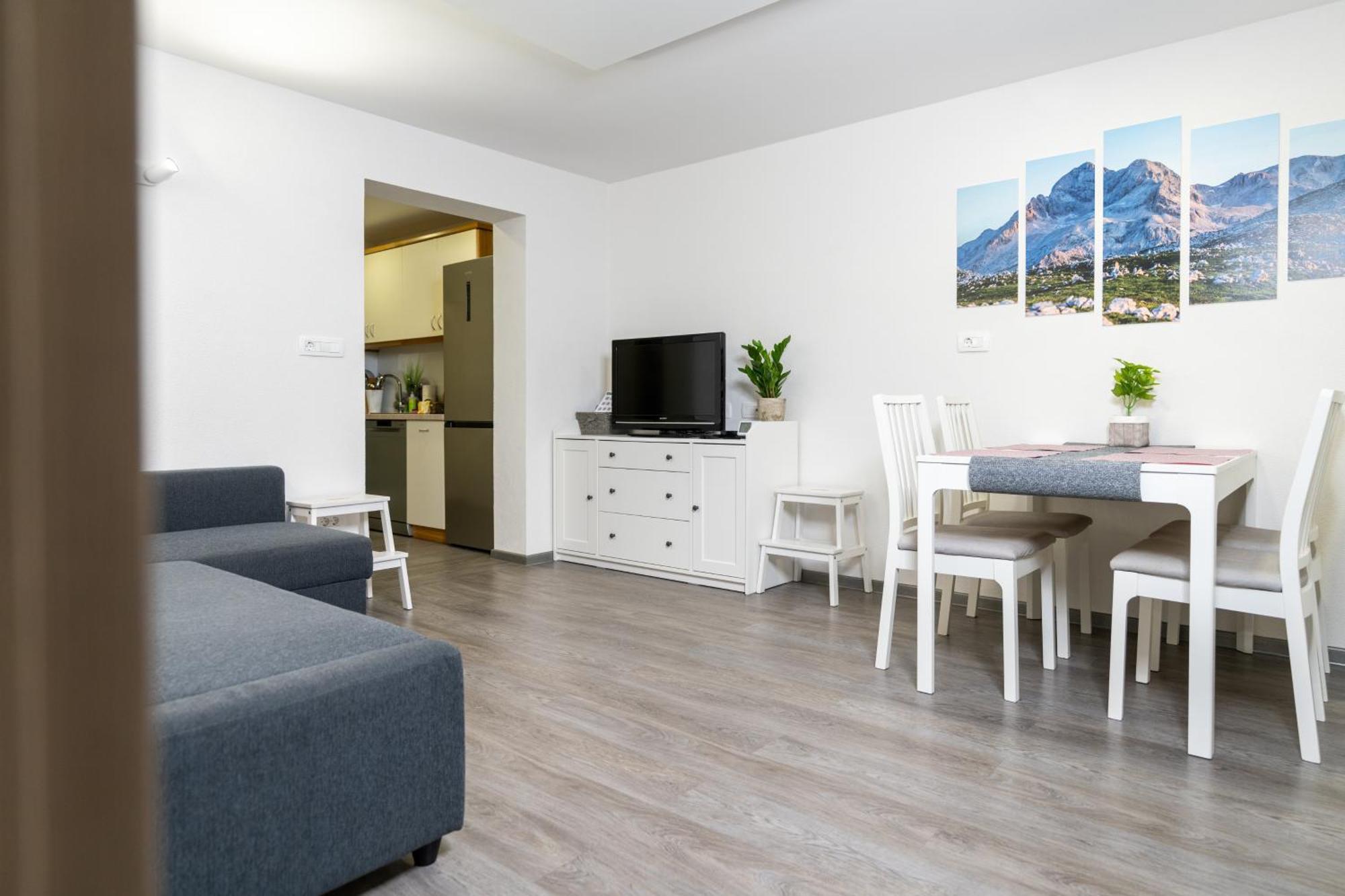 Apartma Pri Lipi ボーヒニ エクステリア 写真